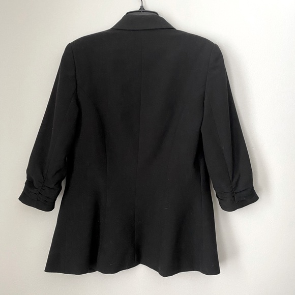 Suzy Shier Blazer - Picture 2 of 3